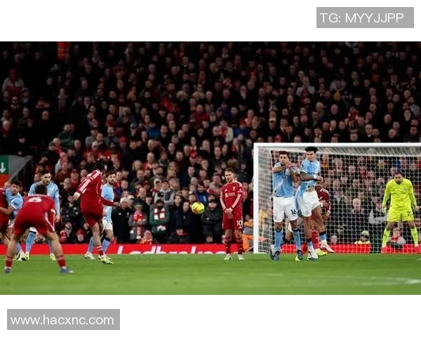 利物浦与曼城激战正酣谁能在这场巅峰对决中笑到最后